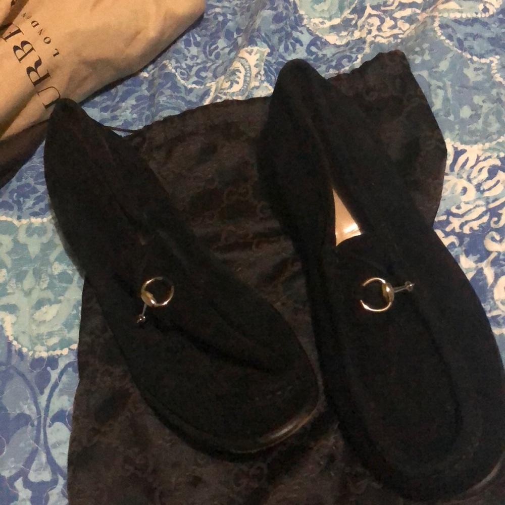 9 will fit if you 8  or 8 1/2 with a slim foot